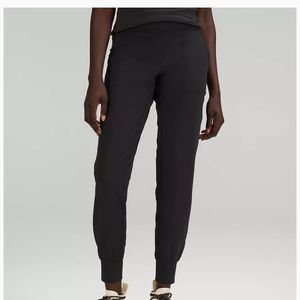 Lululemon Align Joggers size 8
